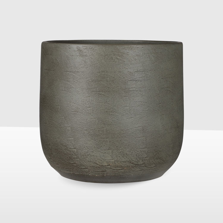 curved stone pot 1